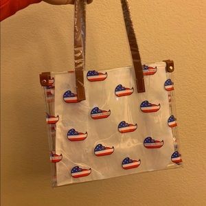 ‼️SOLD‼️Dooney and Bourke medium shopper